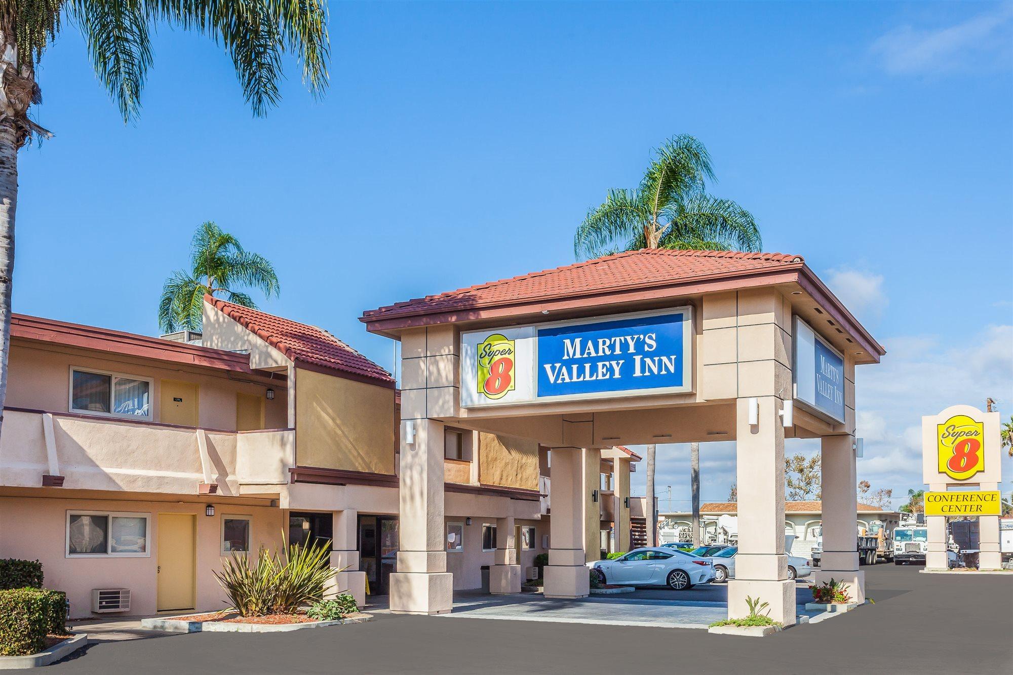 Super 8 By Wyndham Oceanside Marty'S Valley Inn Ngoại thất bức ảnh