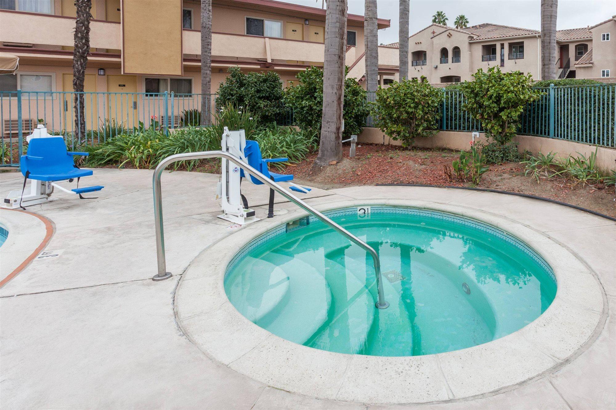Super 8 By Wyndham Oceanside Marty'S Valley Inn Ngoại thất bức ảnh